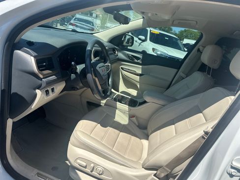 Used 2020 GMC Acadia Denali AWD/4WD image 14