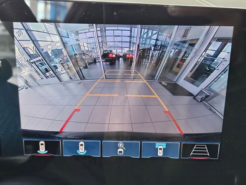 Used 2025 Chevrolet Corvette Stingray Preferred Conv w/ Z51 Performance Package image 23