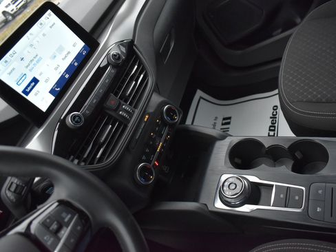 Used 2024 Ford Escape Active w/ Cold Weather Package image 27