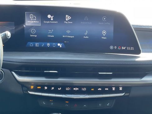 Used 2024 Cadillac XT4 Sport AWD/4WD image 32