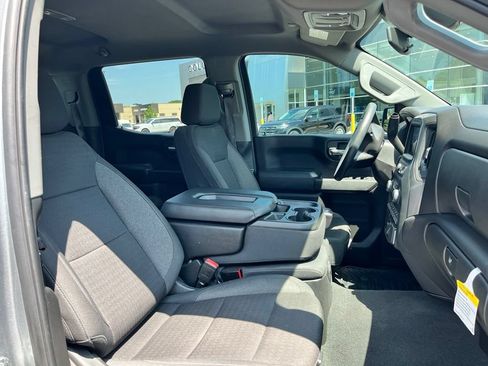 Used 2025 Chevrolet Silverado 1500 Custom w/ LPO, Dark Essentials Package RWD image 7