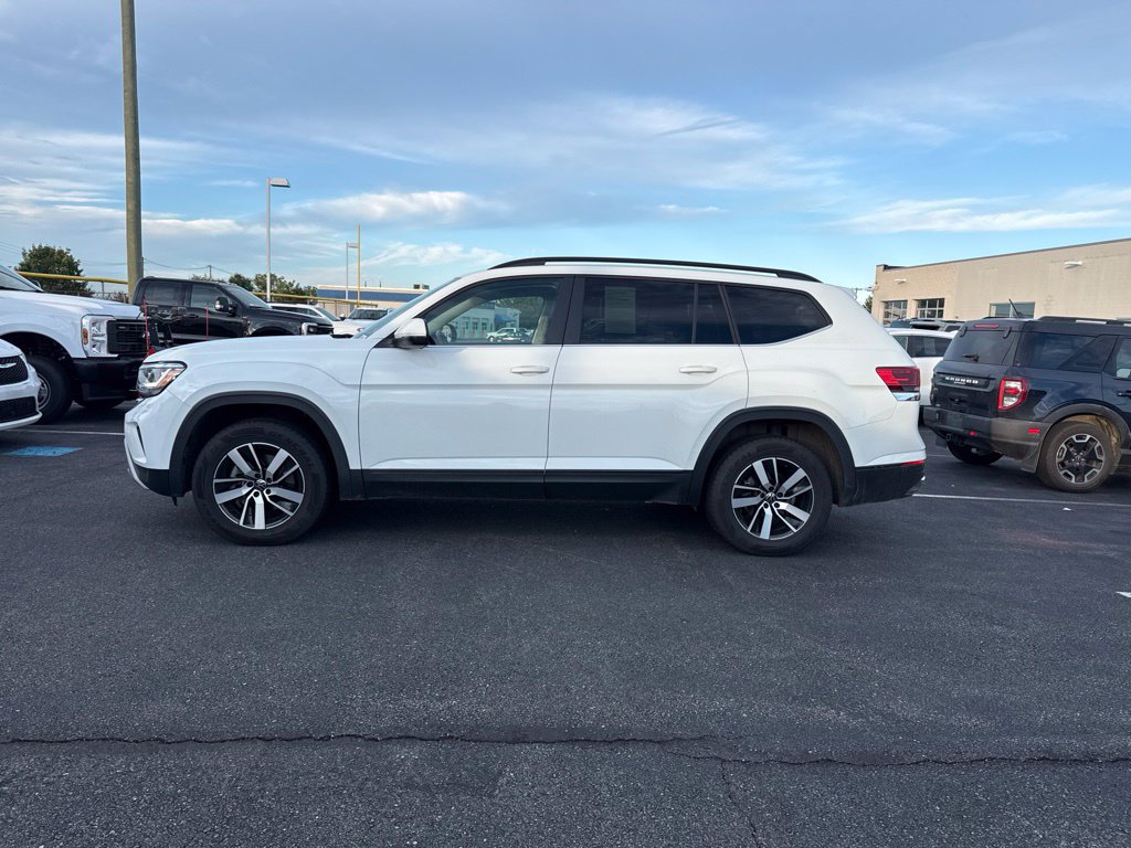 Used 2021 Volkswagen Atlas SE AWD/4WD image 2