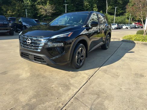 New 2026 Nissan Rogue SV image 8