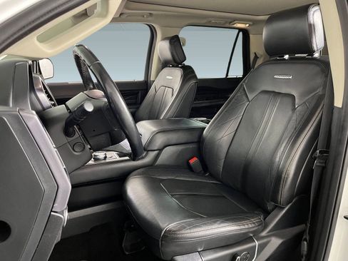 Used 2020 Ford Expedition Platinum image 4