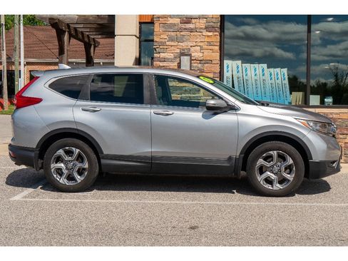Used 2017 Honda CR-V EX image 2