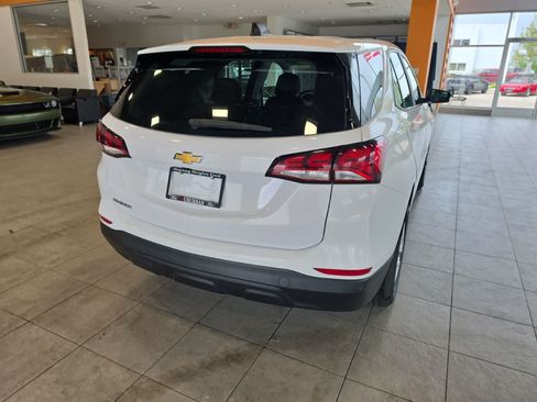 Used 2024 Chevrolet Equinox LS FWD image 8
