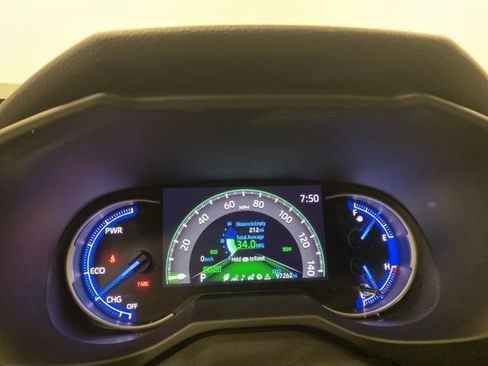 Used 2021 Toyota RAV4 XSE AWD/4WD image 10