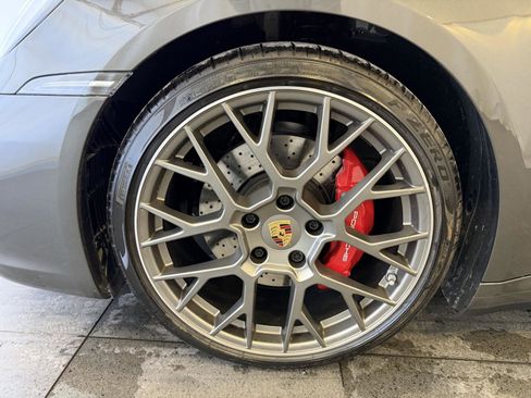 Certified 2024 Porsche 911 Targa 4S image 11