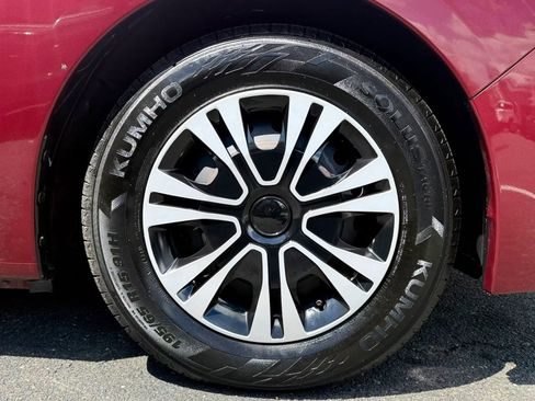 Used 2013 Subaru Impreza 2.0i AWD/4WD image 41