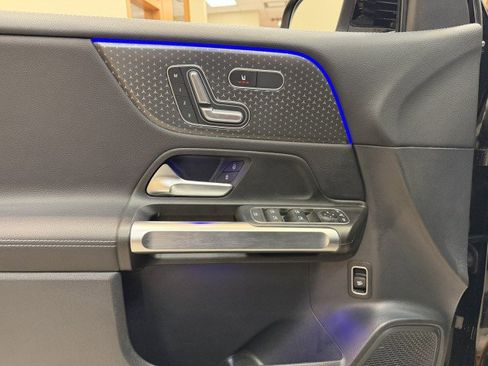 Certified 2025 Mercedes-Benz GLB 250 image 24