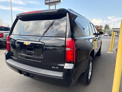 Used 2018 Chevrolet Suburban LT AWD/4WD image 6