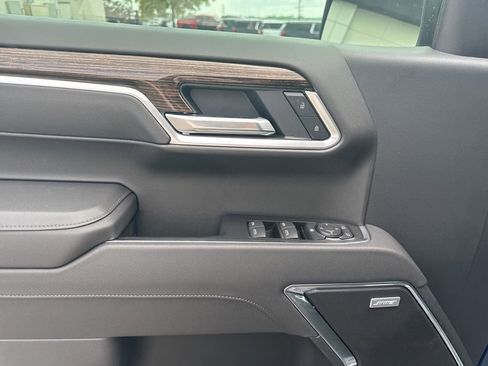 New 2026 GMC Sierra 1500 Elevation w/ Preferred Package AWD/4WD image 13