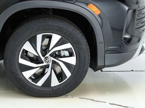 New 2026 Volkswagen Tiguan S image 14