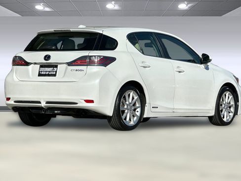 Used 2012 Lexus CT 200h FWD 4dr Hybrid image 8