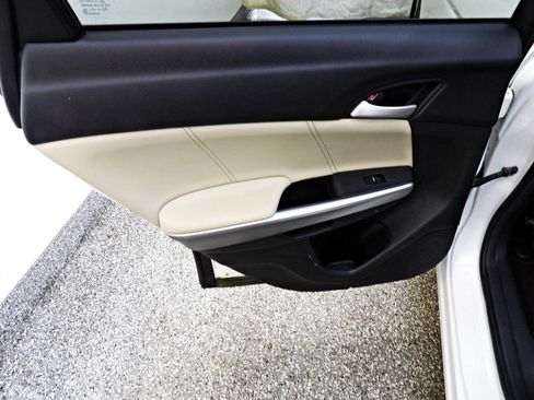 Used 2014 Honda Crosstour EX-L image 9