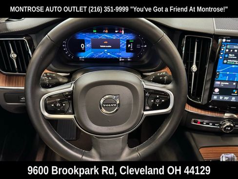 Used 2024 Volvo XC60 T8 Ultimate w/ Protection Package Premier AWD/4WD image 17