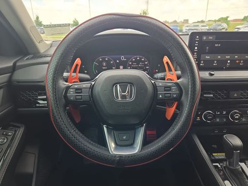 Used 2025 Honda Accord Touring image 22