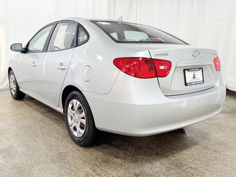 Used 2010 Hyundai Elantra GLS image 6