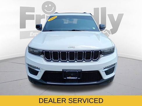 Used 2025 Jeep Grand Cherokee Limited AWD/4WD image 2