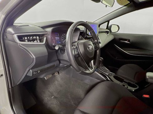 Used 2024 Toyota Corolla SE image 9