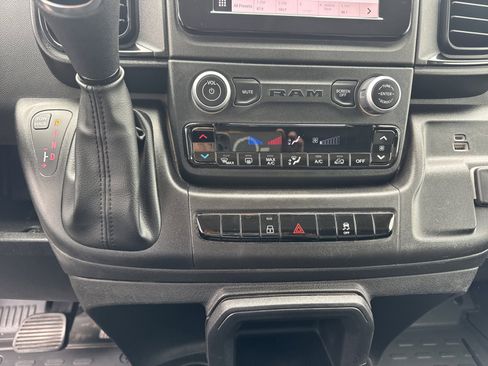 Used 2025 RAM ProMaster 2500 w/ Convenience Group FWD image 15