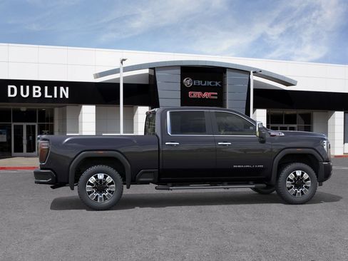 New 2026 GMC Sierra 2500 Denali w/ Denali Reserve Package AWD/4WD image 3