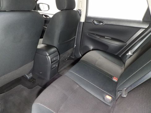 Used 2019 Nissan Sentra S w/ Exterior Package FWD image 9