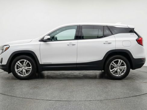 Used 2024 GMC Terrain SLE image 5