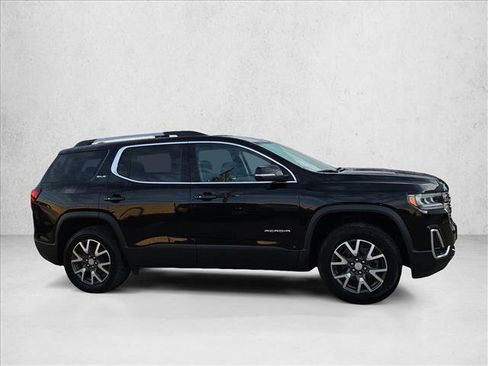 Used 2023 GMC Acadia SLE w/ Driver Convenience Package image 4