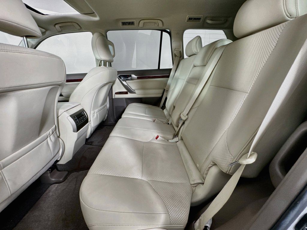 Used 2013 Lexus GX 460 w/ Comfort Plus Pkg AWD/4WD image 32