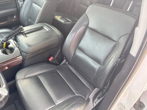 Used 2020 GMC Yukon SLT AWD/4WD image 13
