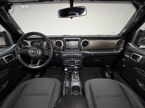 Used 2018 Jeep Wrangler Sport AWD/4WD image 17