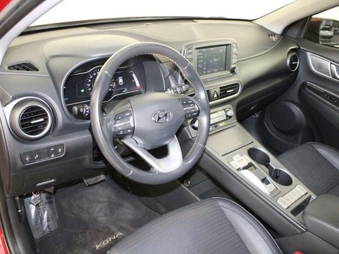 Used 2021 Hyundai Kona Limited w/ Cargo Package FWD image 24