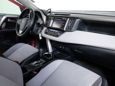 Used 2017 Toyota RAV4 XLE image 23