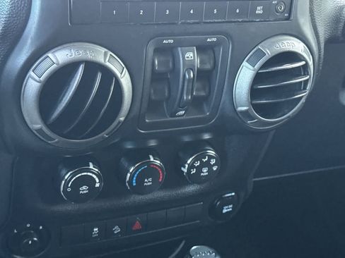 Used 2013 Jeep Wrangler Unlimited Sport AWD/4WD image 19
