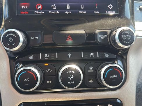 Used 2021 RAM 1500 Laramie AWD/4WD image 22