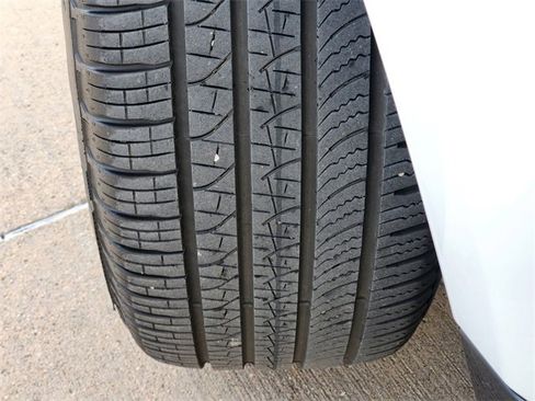 Used 2018 Land Rover Range Rover Sport HSE image 11