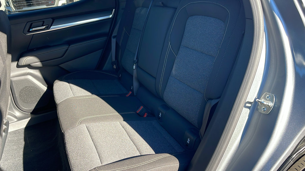 Used 2026 GMC Terrain Elevation w/ Black Edition FWD image 12