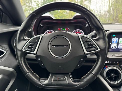 Used 2017 Chevrolet Camaro LT image 9