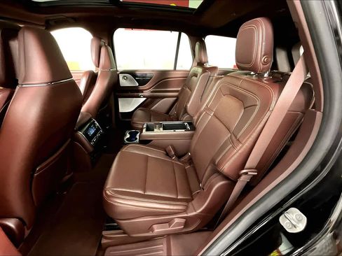 Used 2020 Lincoln Aviator Black Label w/ Dynamic Handling Package image 17