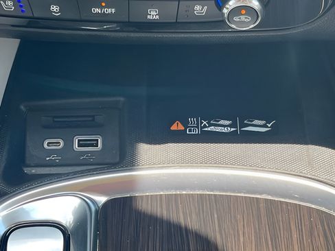Used 2022 Buick Enclave Premium w/ Surround and Sites Package FWD image 29