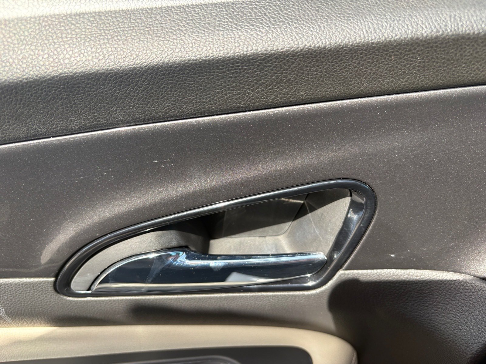 Used 2020 Buick Encore Preferred w/ Safety Package FWD image 15
