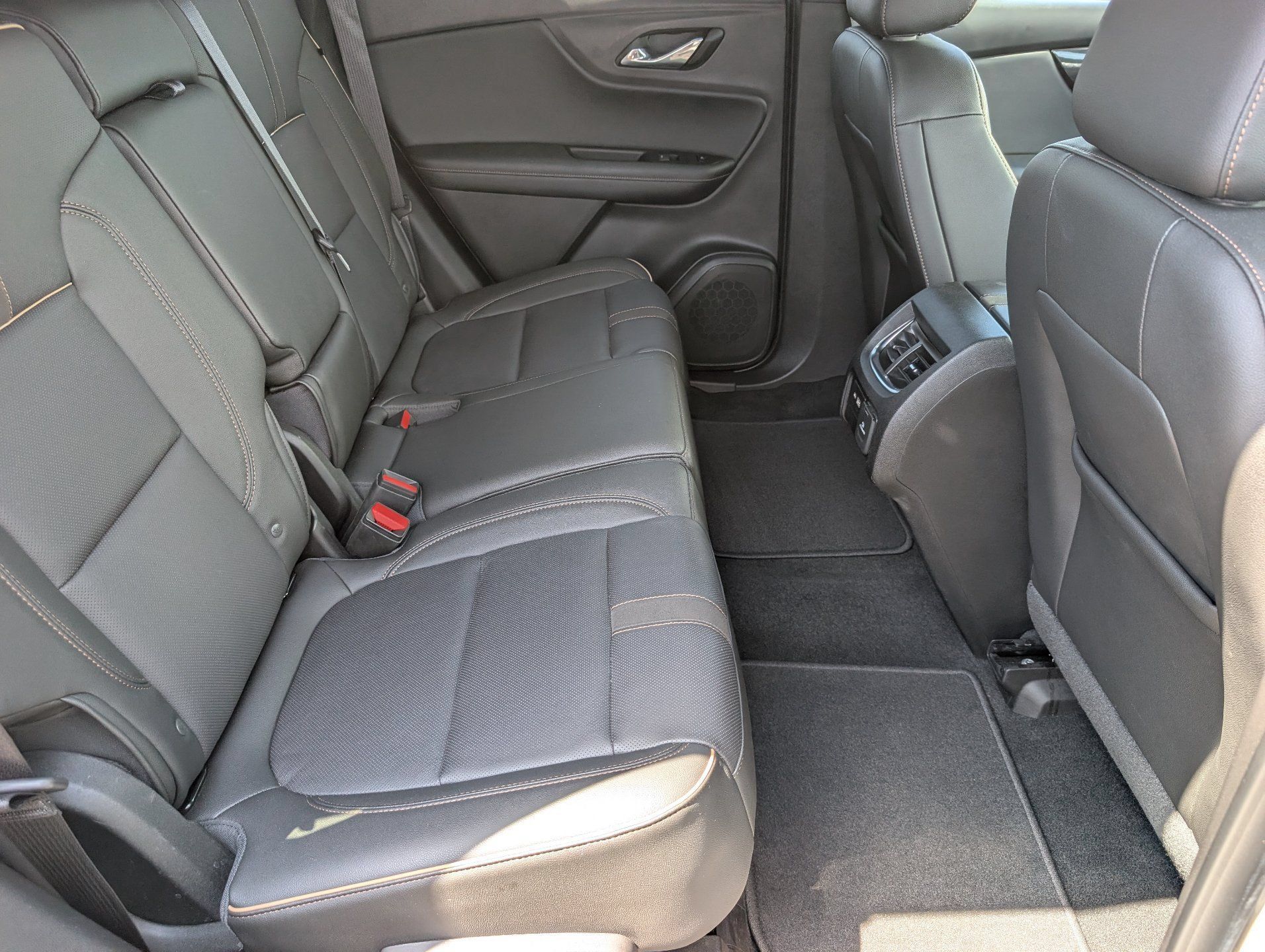 Certified 2019 Chevrolet Blazer Premier w/ Driver Confidence II Package FWD image 13