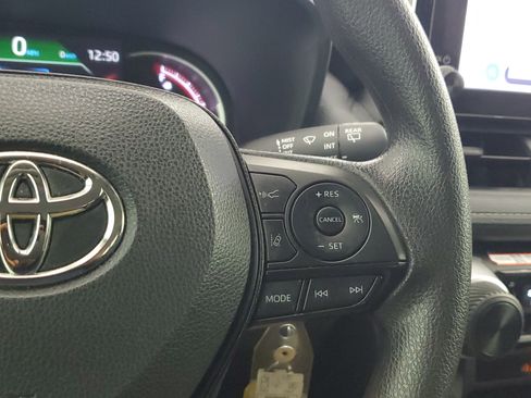 Certified 2025 Toyota RAV4 LE FWD image 25
