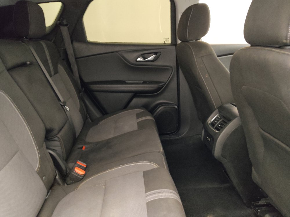 Used 2025 Chevrolet Blazer LT w/ Convenience Package FWD image 19