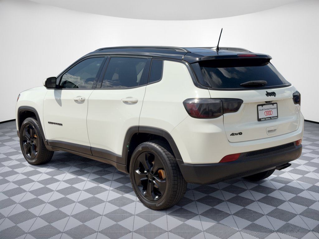 Used 2021 Jeep Compass Latitude AWD/4WD image 3