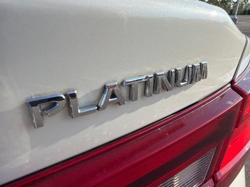 Used 2016 Nissan Maxima Platinum FWD image 9