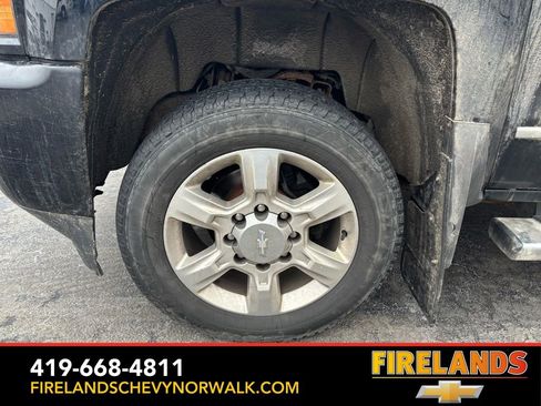 Used 2017 Chevrolet Silverado 2500 LTZ image 15