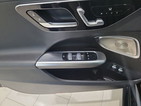 Used 2024 Mercedes-Benz C 63 AMG S image 11