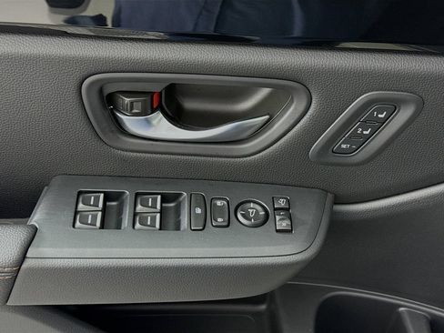 Used 2026 Honda Pilot TrailSport image 17
